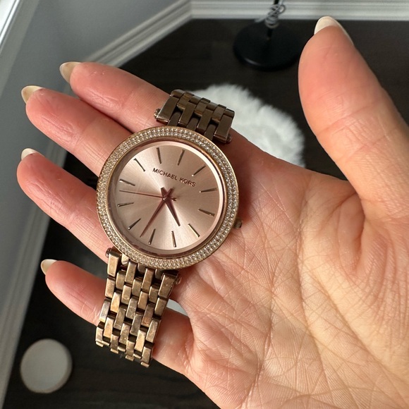 MK WATCH in Rose Gold - Picture 5 of 6